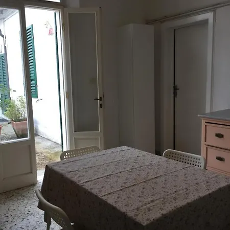 Gloria Apartment