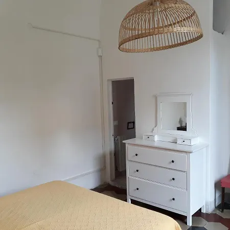 Gloria Apartment *